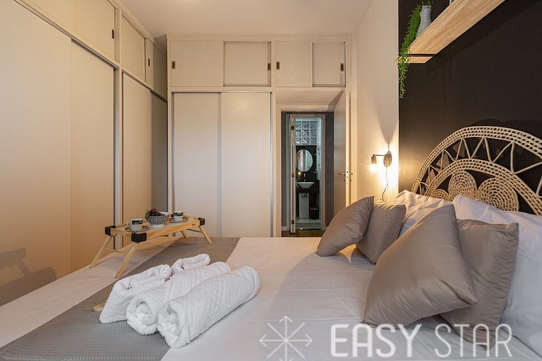 Apartamento 2 Quartos, Bem iluminado ao lado da Paulista
