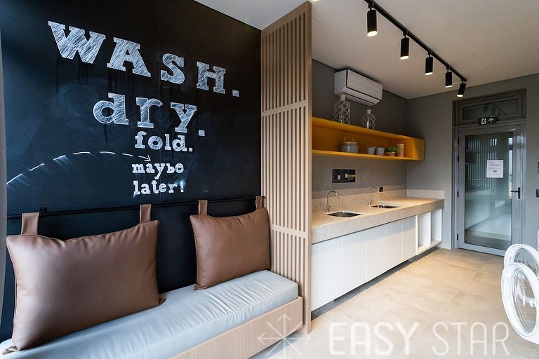 Easy Star - Lindo Studio proximo Metro Borba Gato - QI01H