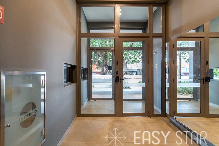 Easy Star - Lindo Studio proximo Metro Borba Gato - QI01H