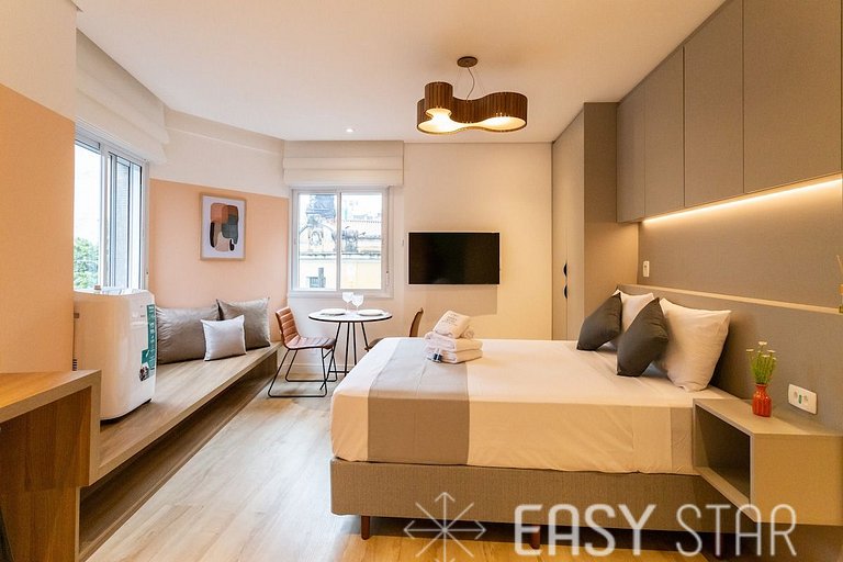 Charming Studio Next to Liberdade Metro Station