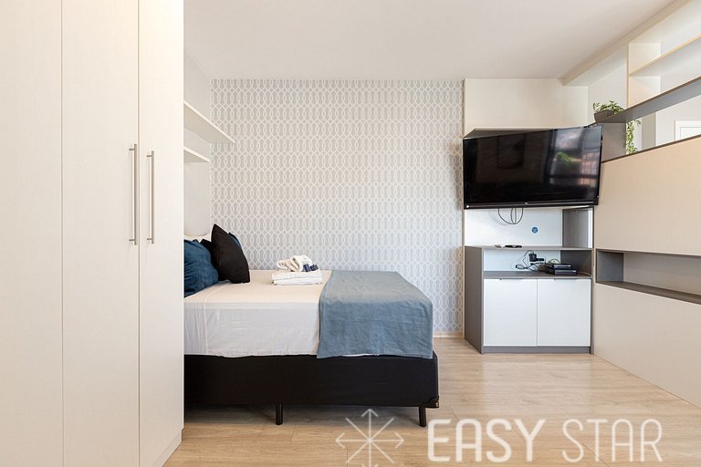 Easy Star - Studio vista livre no Campo Belo -- UO03H