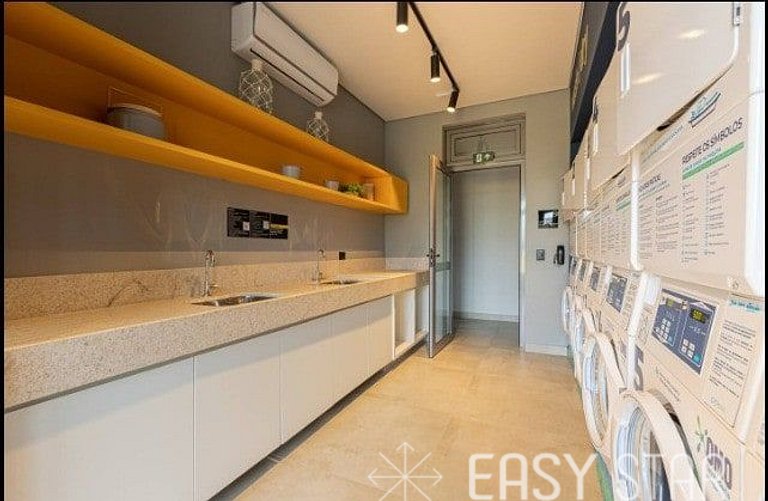 Easy Star - Studio cheio de estilo proximo da linha lilás -