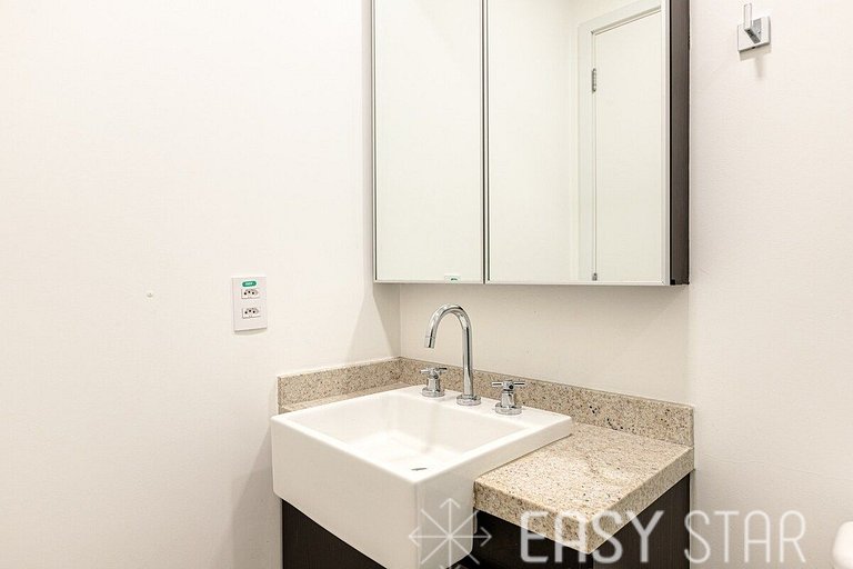 Luxuoso apartamento iluminado 2 quartos Pinheiros