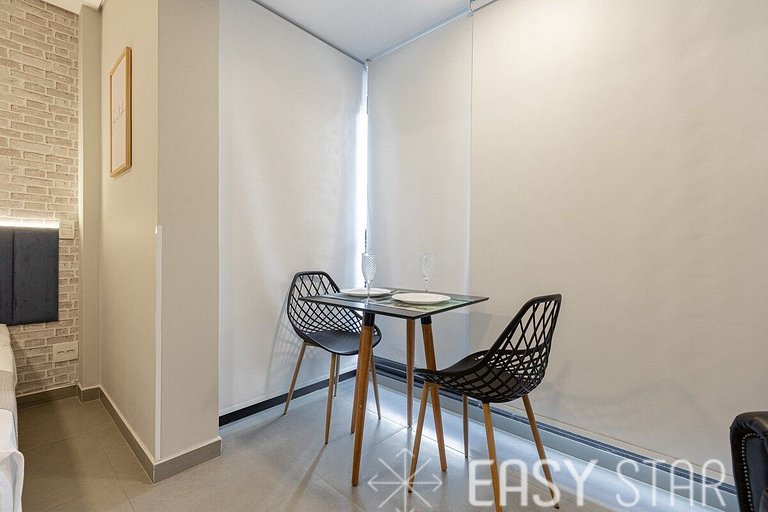 Easy Star - Belo studio C/vaga na Vila Olimpia - ZM03H