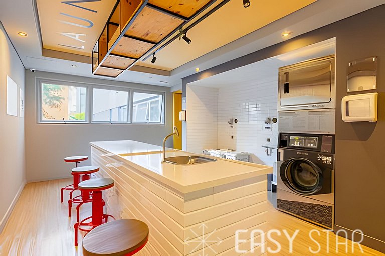 Easy Star - Belo studio com varanda em Perdizes - KW01I