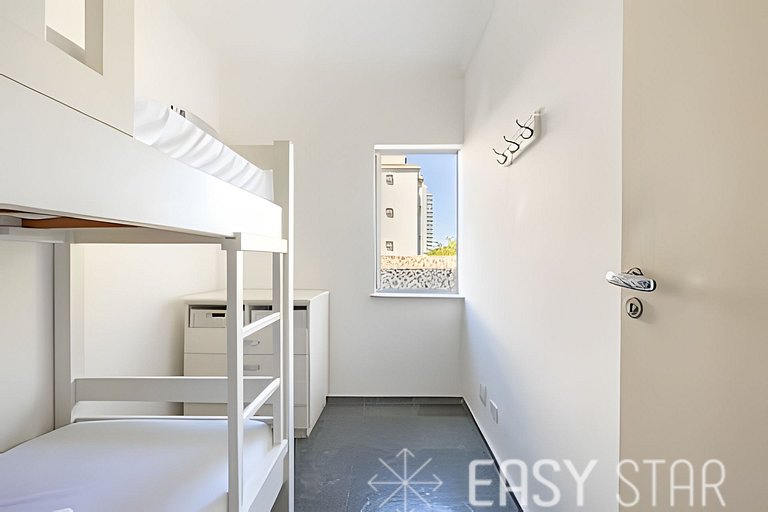 Charmoso apto C/vaga e 3 dorms em Enseeada