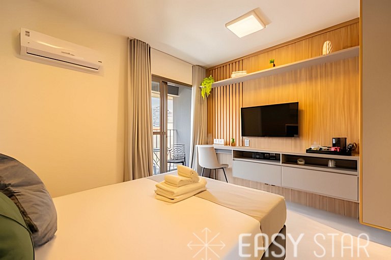 Easy Star - Belo studio com varanda na Sumaré - NM01I