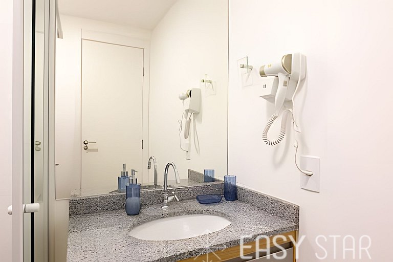 Easy Star - Belo studio com varanda na Sumaré - NM01I