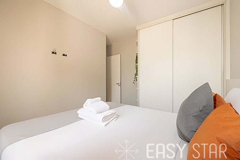 Easy Star - Belo apto c/ 2 quartos, vaga e varanda na Paulis