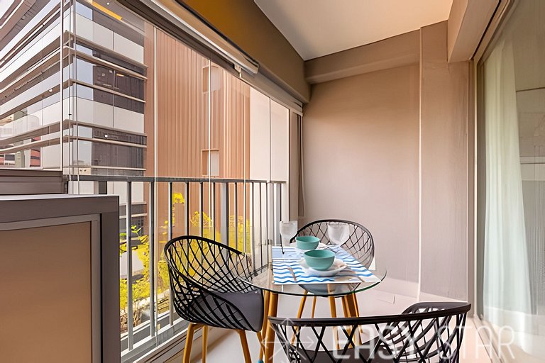Easy Star - Studio com varanda em Moema. - NS01I