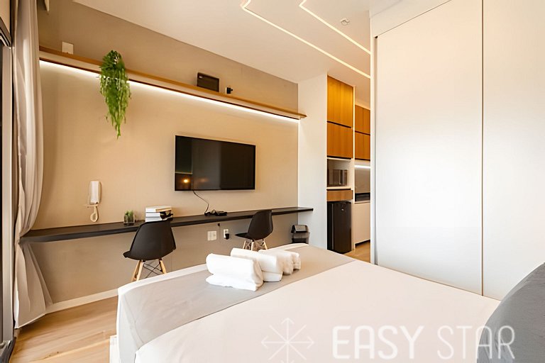 Easy Star - Lindo Studio ao lado do metrô Borba Gato - PQ01I