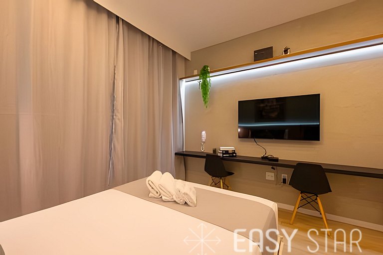 Easy Star - Lindo Studio ao lado do metrô Borba Gato - PQ01I