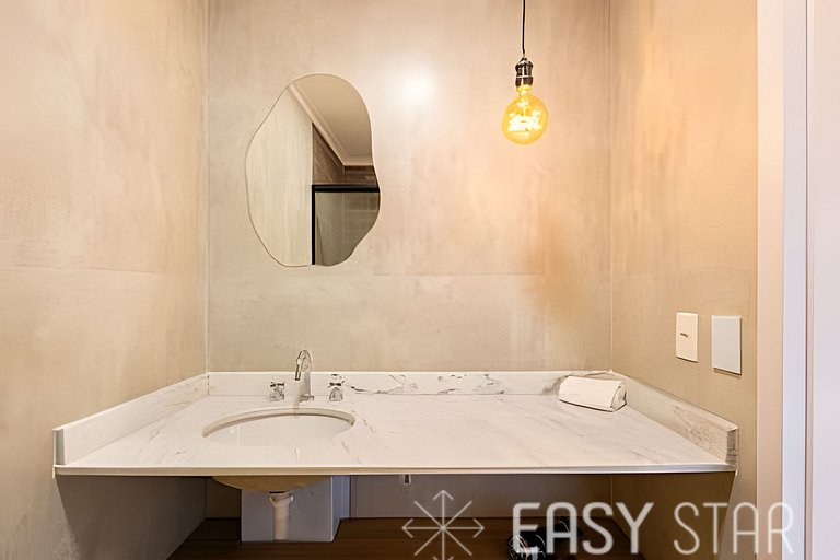 Easy Star - Lindo Studio ao lado do metrô Borba Gato - PQ01I
