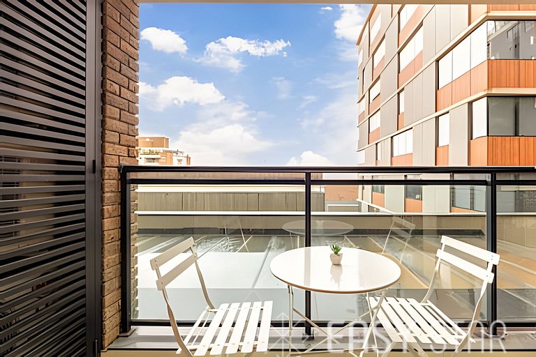 Easy Star - Belo apto C/ vaga, varanda e 2 dorms em Perdizes