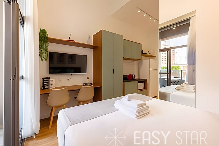 Easy Star - Lindo studio ao lado da Estação Brooklin - QW01I