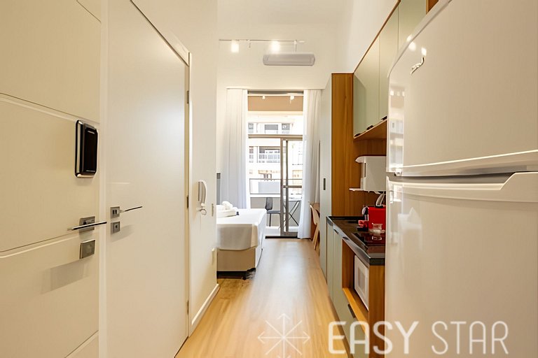 Easy Star - Lindo studio ao lado da Estação Brooklin - QW01I