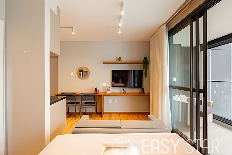 Easy Star - Lindo studio na Vieira de Morais - RH01I