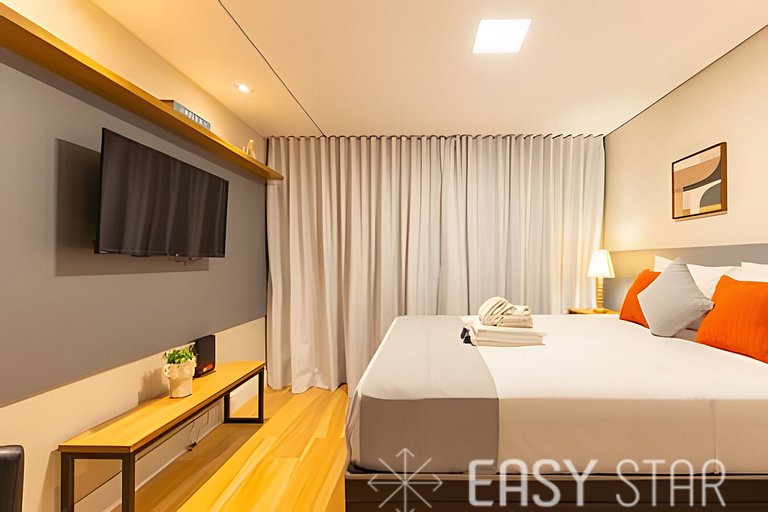 Easy Star – Beautiful studio with a queen bed in the heart o