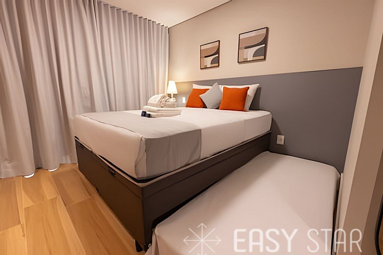 Easy Star – Beautiful studio with a queen bed in the heart o