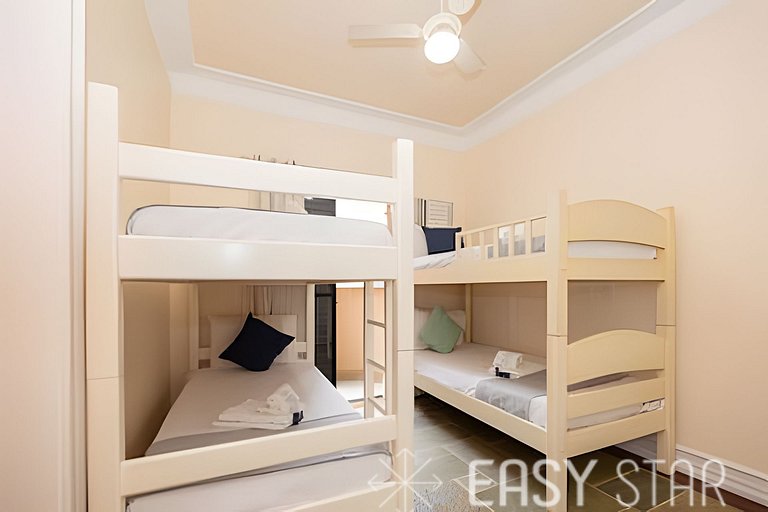 Easy Star - Charmoso apto C/ 2 vagas e 3 quartos em Enseada