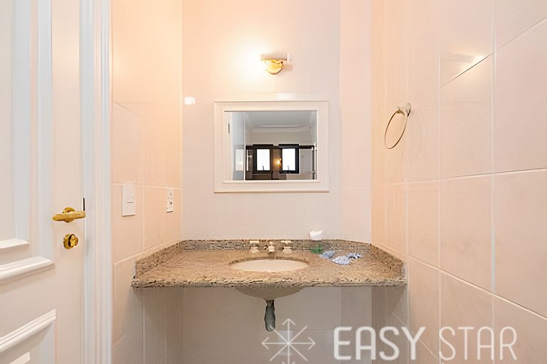 Easy Star - Charmoso apto C/ 2 vagas e 3 quartos em Enseada
