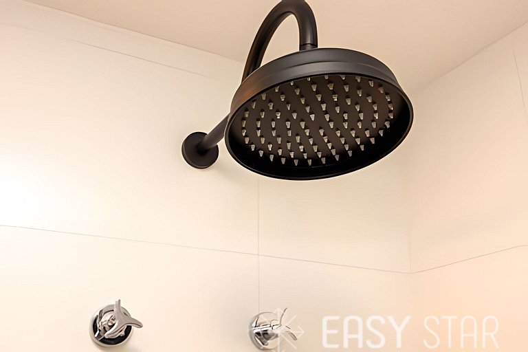 Easy Star - Lindo studio ao lado da Roque Petroni - UB01I