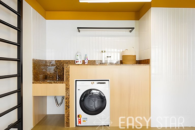 Easy Star - Lindo studio ao lado da Roque Petroni - UB01I