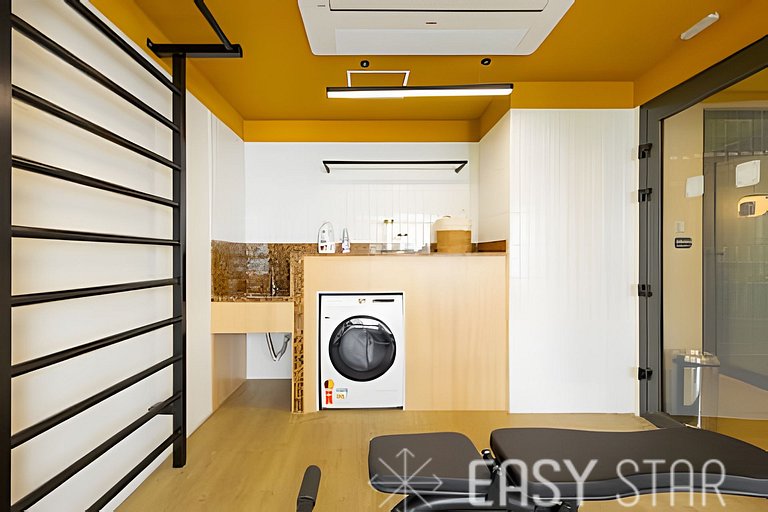 Easy Star - Lindo studio ao lado da Roque Petroni - UB01I