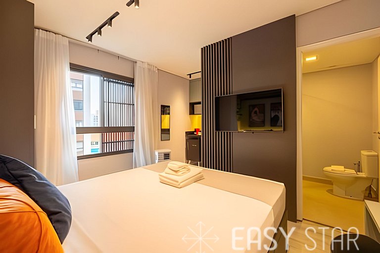 Easy Star - Lindo studio ao lado da Roque Petroni - UB01I
