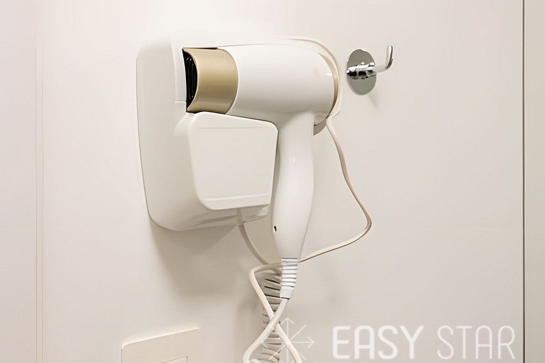 Easy Star - Compacto studio ao lado da Vergueiro - UH01I