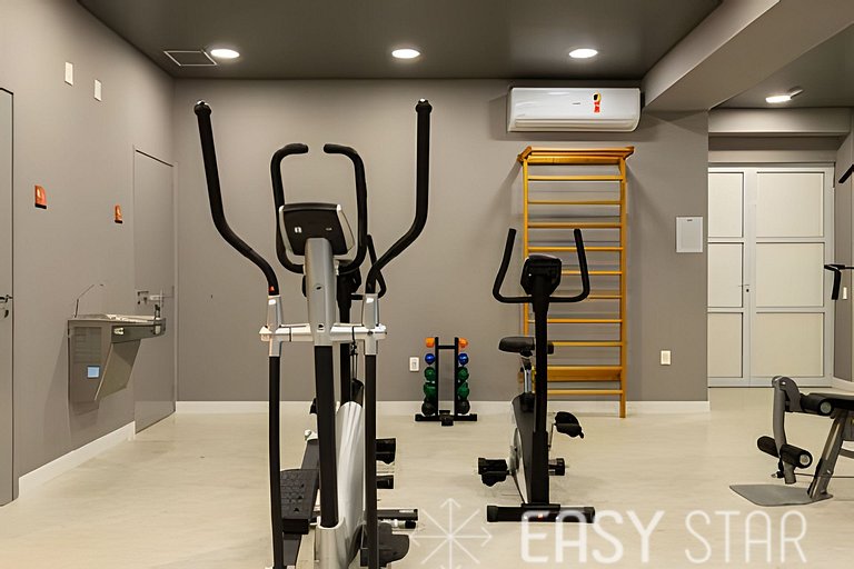 Easy Star - Compacto studio ao lado da Vergueiro - UH01I
