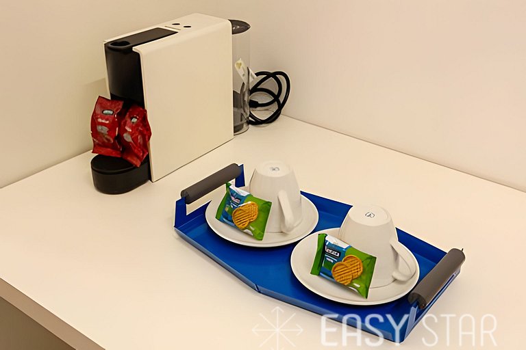 Cozy studio with a Queen bed in Brooklin