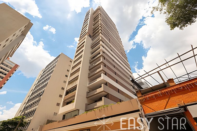 Belo studio próximo a Estação Paulista