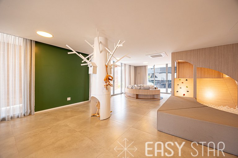 Lindo Studio próx. a Estação Santos-Imigrantes