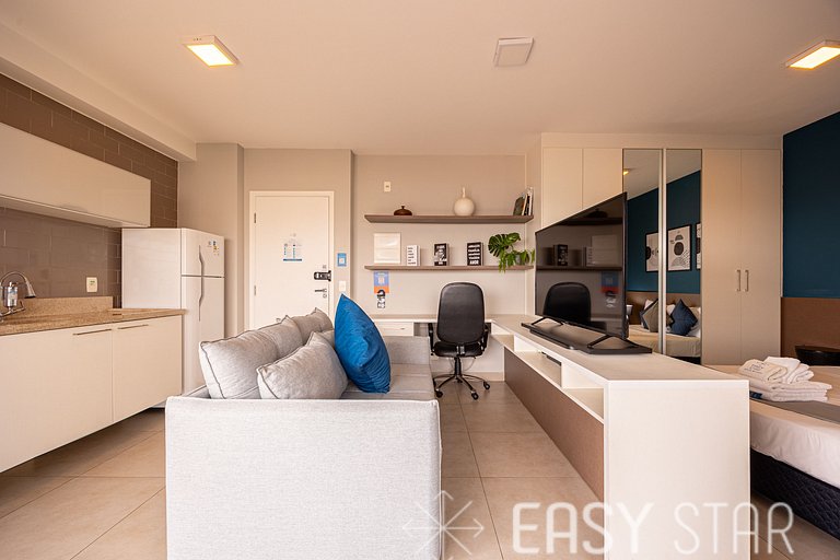Easy Star - Studio Iluminado e com Vista, ao lado do Aeropor