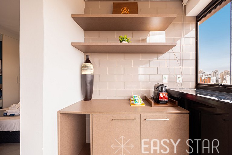 Easy Star - Studio Iluminado e com Vista, ao lado do Aeropor