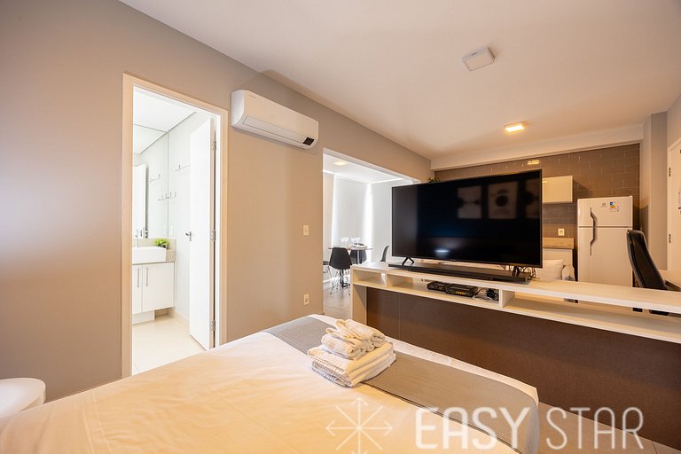 Easy Star - Studio Iluminado e com Vista, ao lado do Aeropor