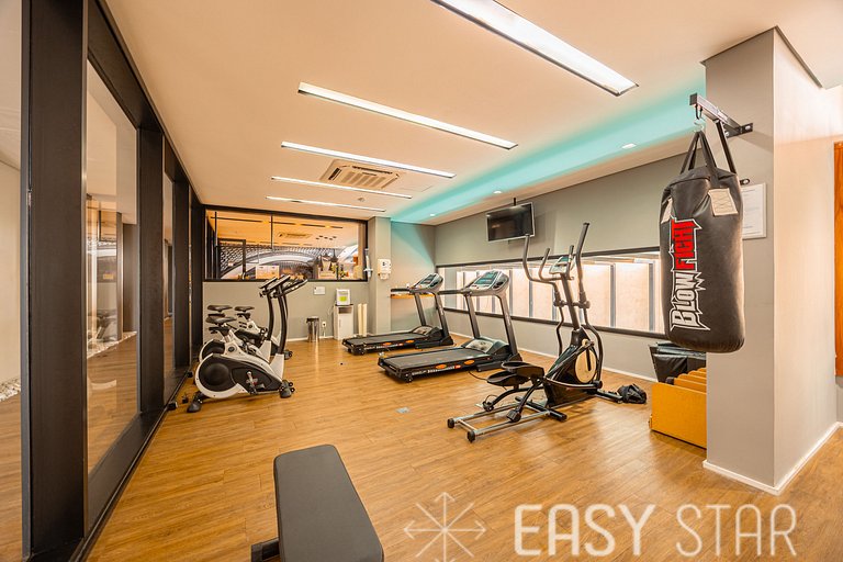 Easy Star - Studio Iluminado e com Vista, ao lado do Aeropor