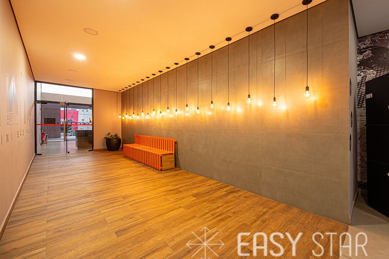 Easy Star - Compacto studio ao lado da Vergueiro - UH01I