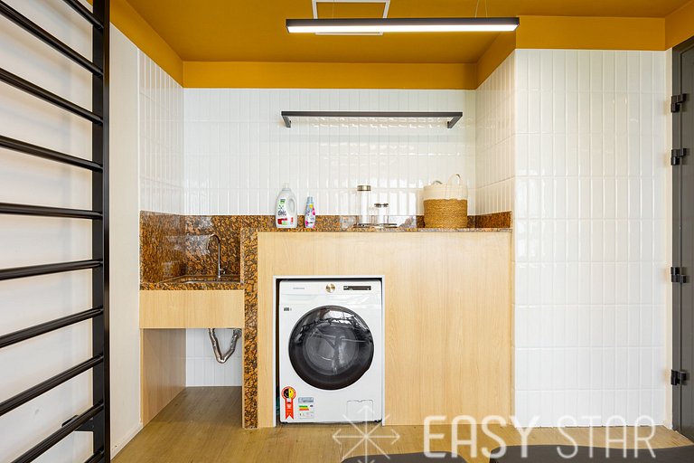 Easy Star - Lindo studio ao lado da Roque Petroni - UB01I