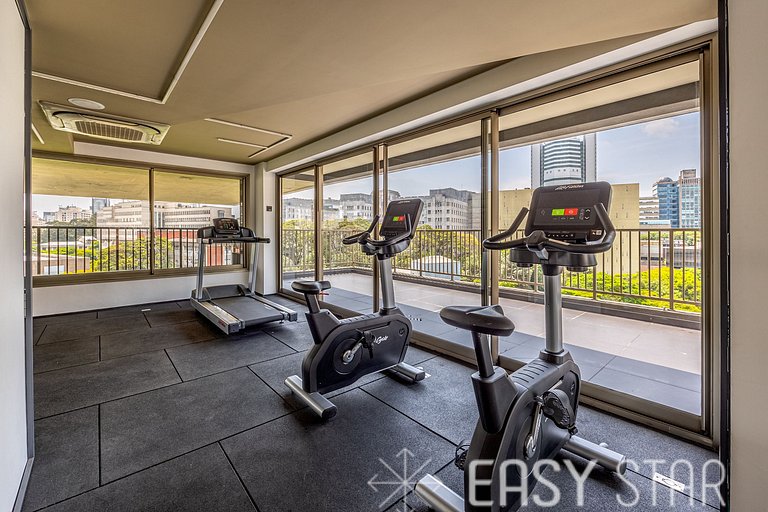 Easy Star - Belo studio com cama King ao lado da Oscar Freir