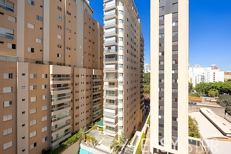 Apto com Lazer Completo  e vaga na Vila Olimpia