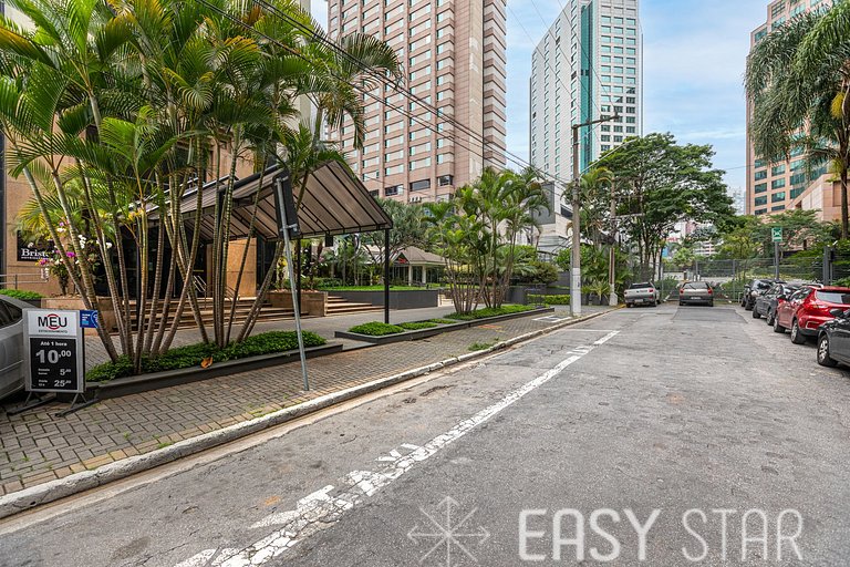 Easy Star - Flat gracioso ao lado da Berrini - PA01H