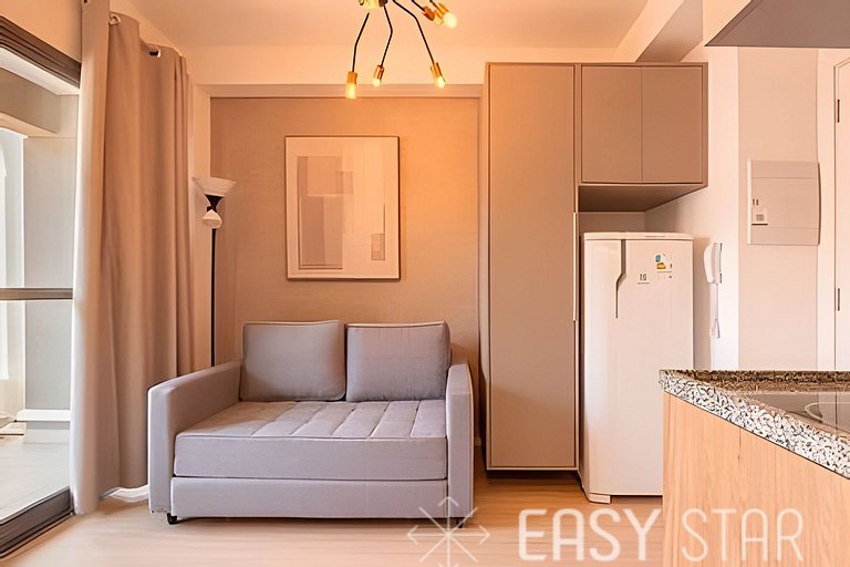 Belo studio C/quarto separado ao lado do Itaim