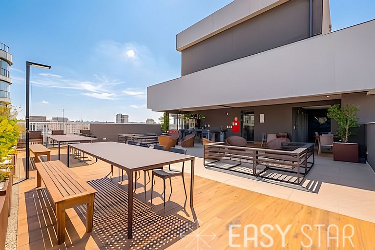 Belo studio C/quarto separado ao lado do Itaim