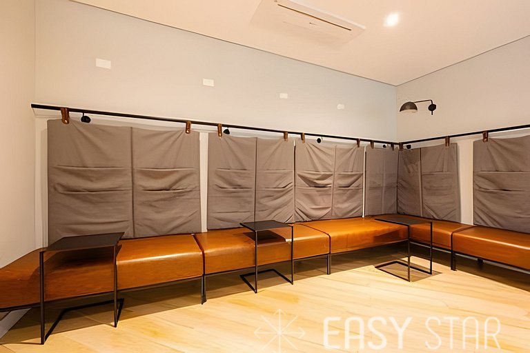 Belo studio C/quarto separado ao lado do Itaim