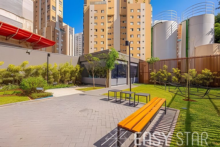 Belo studio C/quarto separado ao lado do Itaim